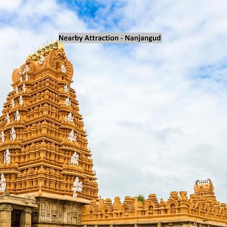 Oyo 22211 Shree Ankanatheshwara Residency Nanjangud Exterior foto