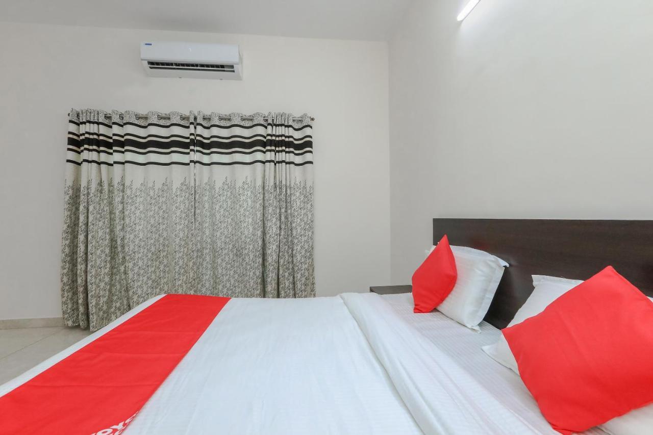 Oyo 22211 Shree Ankanatheshwara Residency Nanjangud Exterior foto